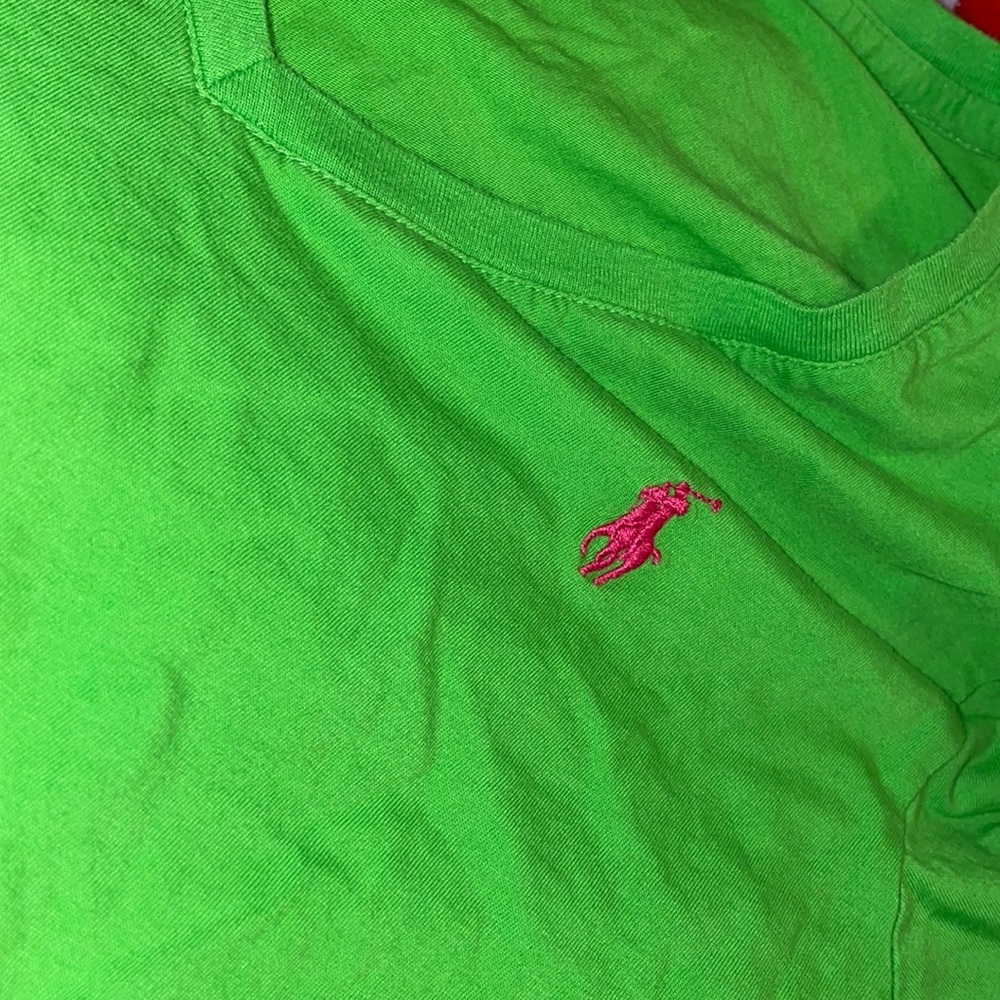 SHORT SLEEVE POLO SHIRT VNECK